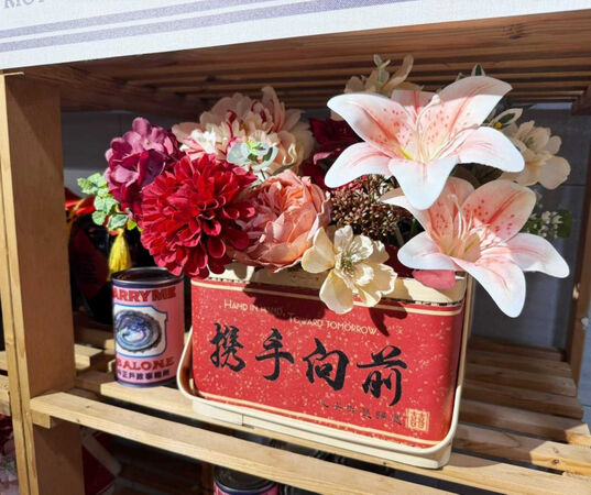 台北市中正區戶政事務所結婚拍照專區。（圖／台北市中正區戶政事務所）