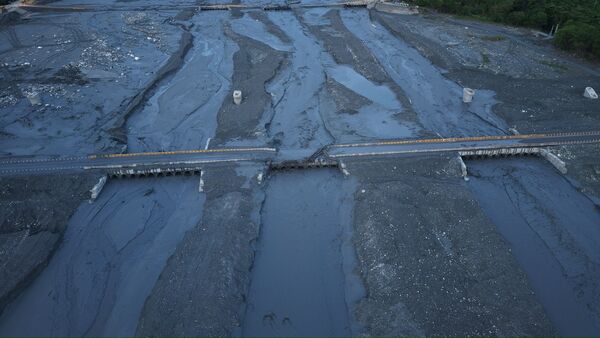 ▲▼馬太鞍溪橋臨時便道今（22日）晨間現況。（圖／前進協調所提供）