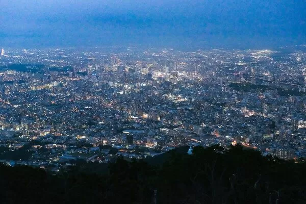 ▲▼藻岩山展望台。（圖／部落客飛天璇的口袋授權提供）