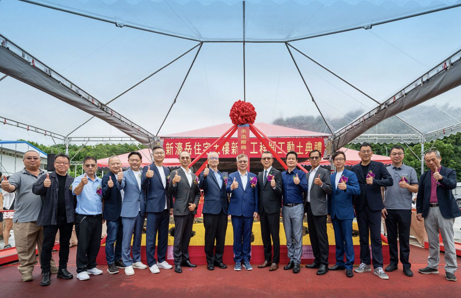 ▲▼新濠岳,新濠建設機構,運校重劃區,蔡家福,泳池,飯店。（圖／業者提供）