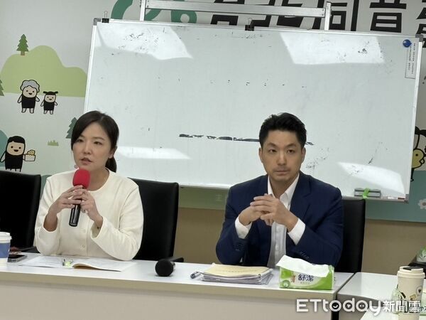 ▲▼ 蔣萬安向民進黨黨團說明重大議法案 。（圖／記者鄭佩玟攝）