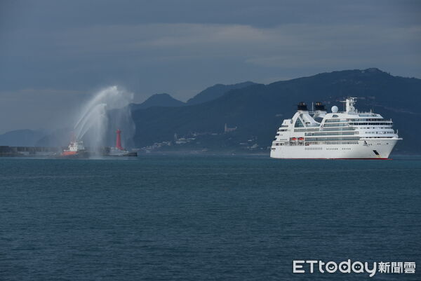 ▲海洋富士號今年10月8日駛入花蓮港。（圖／曹夢麟拍攝，花蓮分公司提供，下同）