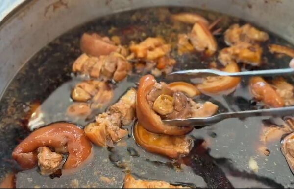 ▲豬瘟來襲，衝擊爌肉飯及肉圓業者。（圖／記者唐詠絮翻攝）