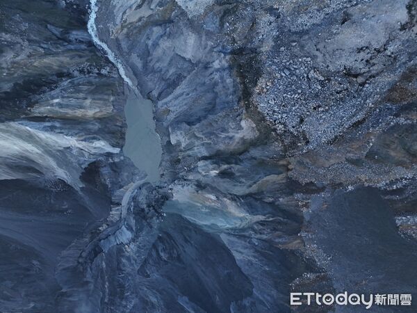 ▲▼馬太鞍溪堰塞湖經連日監測水位穩定，解除紅色警戒。（圖／花蓮分署提供，下同）