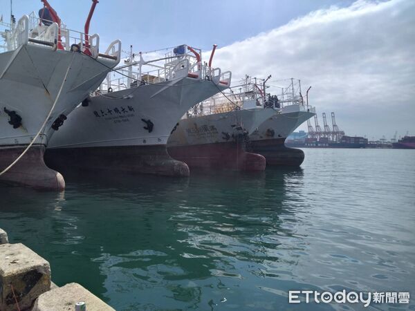 ▲▼高雄港火警             。（圖／記者陳宏瑞翻攝）