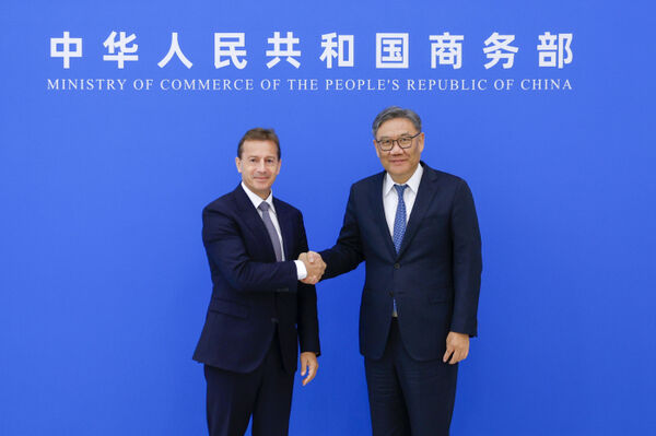 ▲▼陸商務部長見空中巴士CEO　盼加強對陸合作。（圖／翻攝大陸商務部）