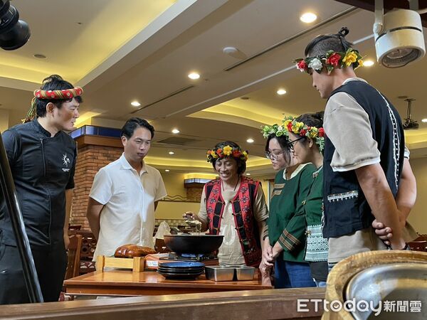 ▲台東原民處攜手四葉國際推品牌升級。（圖／記者楊晨東翻攝）