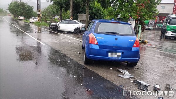 ▲▼員山鄉今（22日）天驚傳一起3車受損1輕傷車禍。（圖／記者游芳男翻攝，下同）