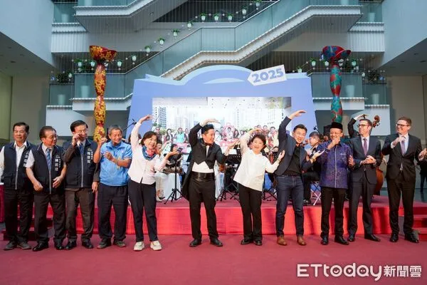 ▲盧秀燕市長宣布2025台中購物節開跑，現場氣氛熱烈。（圖／記者游瓊華翻攝）