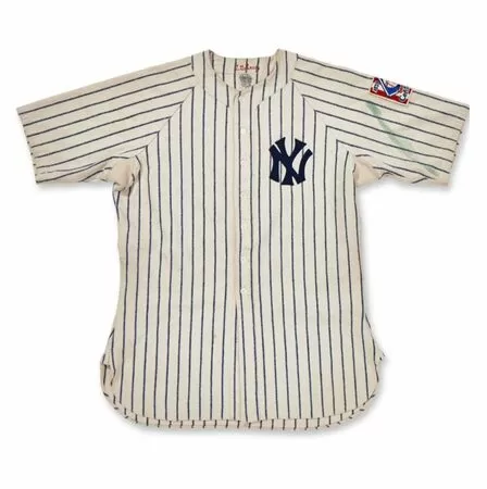 ▲「鐵馬」蓋瑞格最後主場球衣拍出8300萬　創生涯紀念品新高價。（圖／翻攝自X／HuntAuctions）