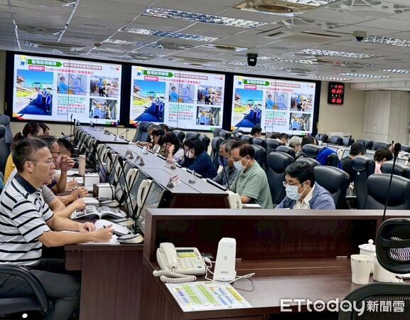 ▲台南市府於消防局召開公共安全議題研討會，跨局處齊聚強化防災整備。（記者林東良翻攝，下同）