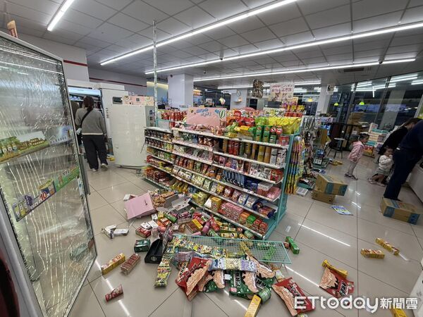 ▲▼ 彰化男子酒後失控砸超商。（圖／彰化分局提供，下同）