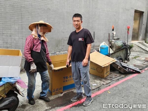 ▲▼古志鈞員警與黃姓婦人合照。（圖／記者吳世龍翻攝）