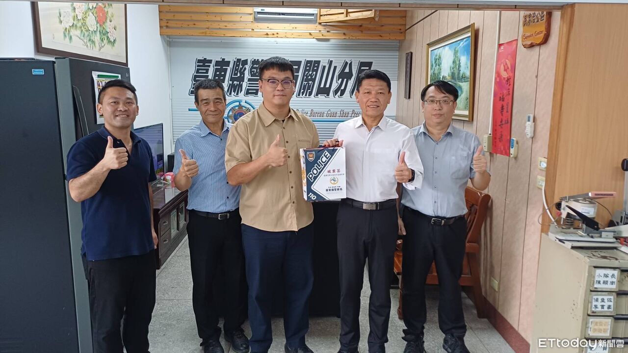 台東警局長親頒破案茶　慰勉破獲連續竊嫌有功團隊