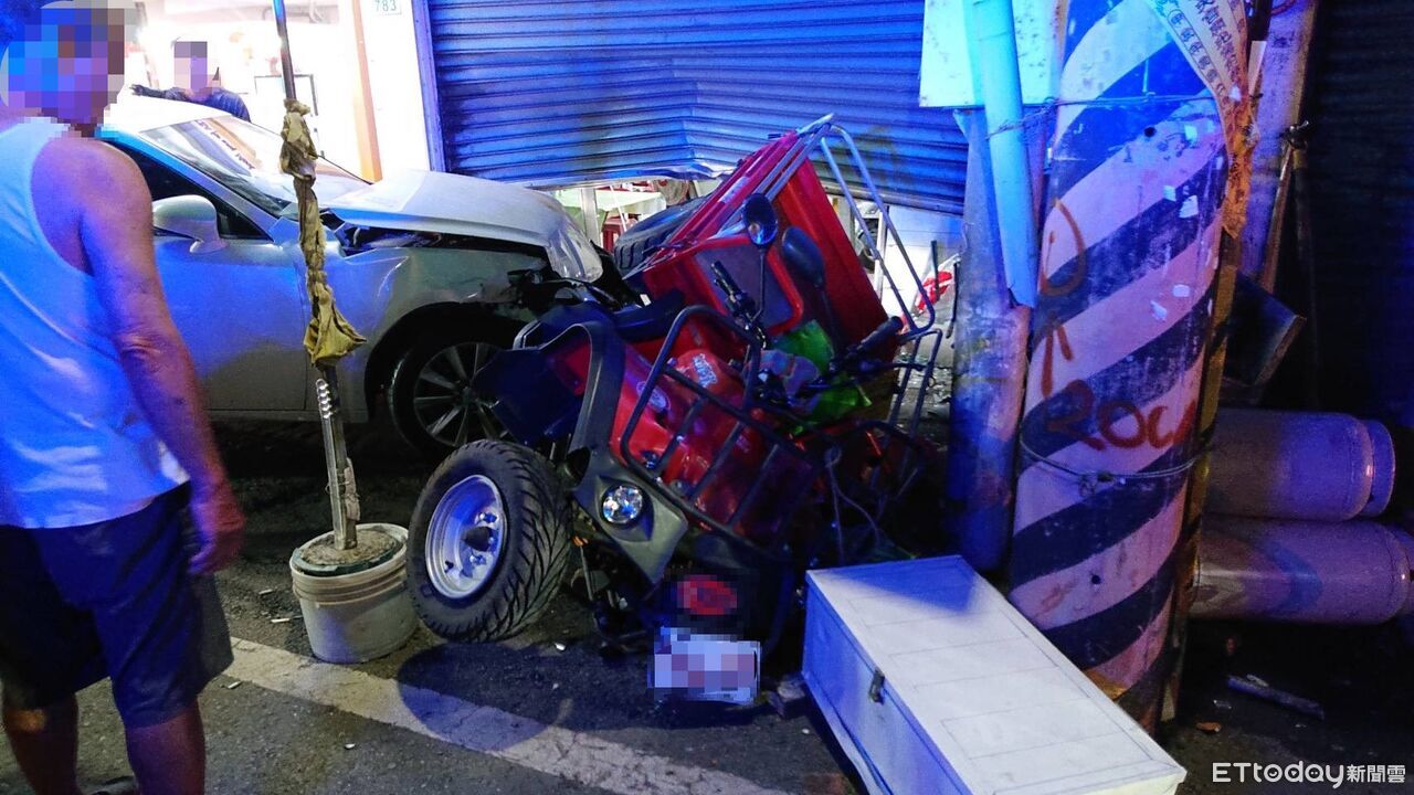 快訊／高雄男駕駛失控撞店家　警方車上找到毒品吸食器