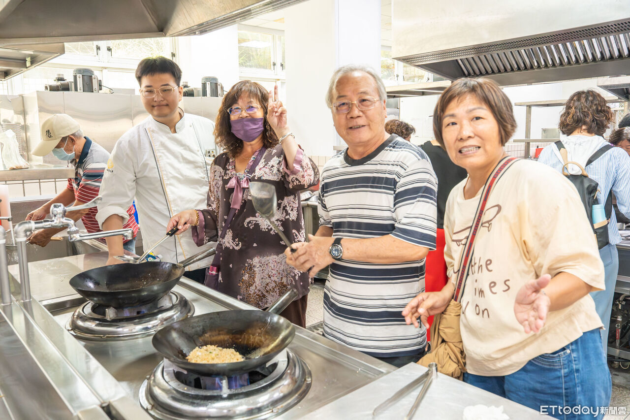 重陽不只吃糕! 嘉藥揪西港長輩踩飛輪吃芝麻料理健康過節