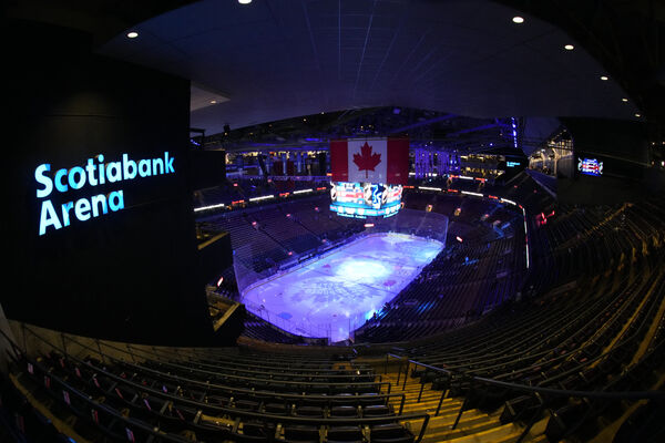 ▲楓葉與暴龍聯手調整賽程！讓路藍鳥世界大賽　多倫多迎接最熱體育週。（圖／路透）