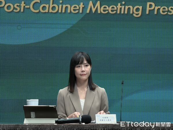 ▲▼行政院發言人李慧芝出席行政院會記者會。（圖／記者陳家祥攝）
