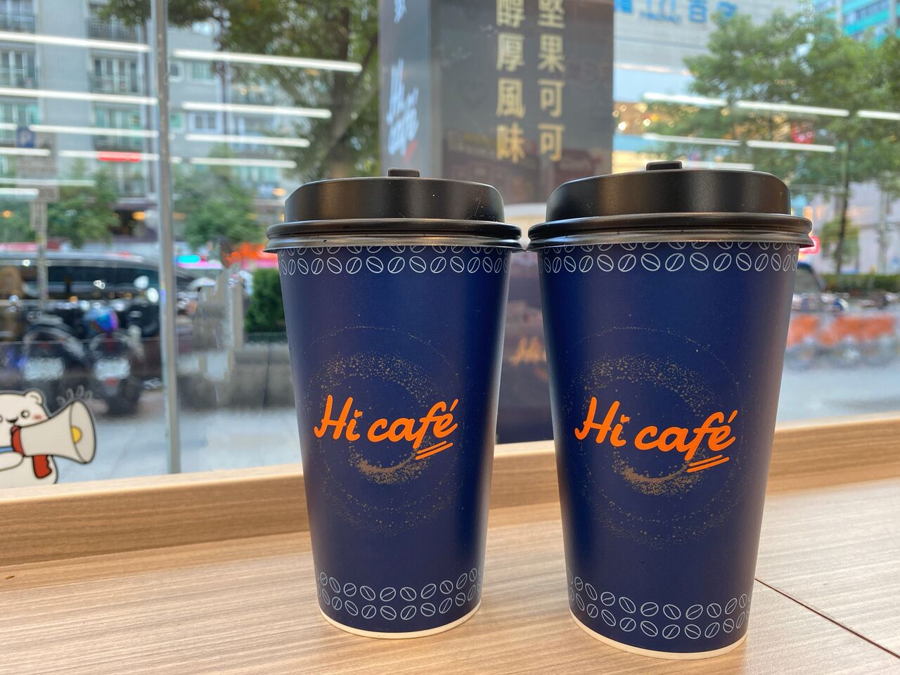 超商聯名美祿「巧克力歐蕾」買1送1 全家推青森蘋果麵包新品