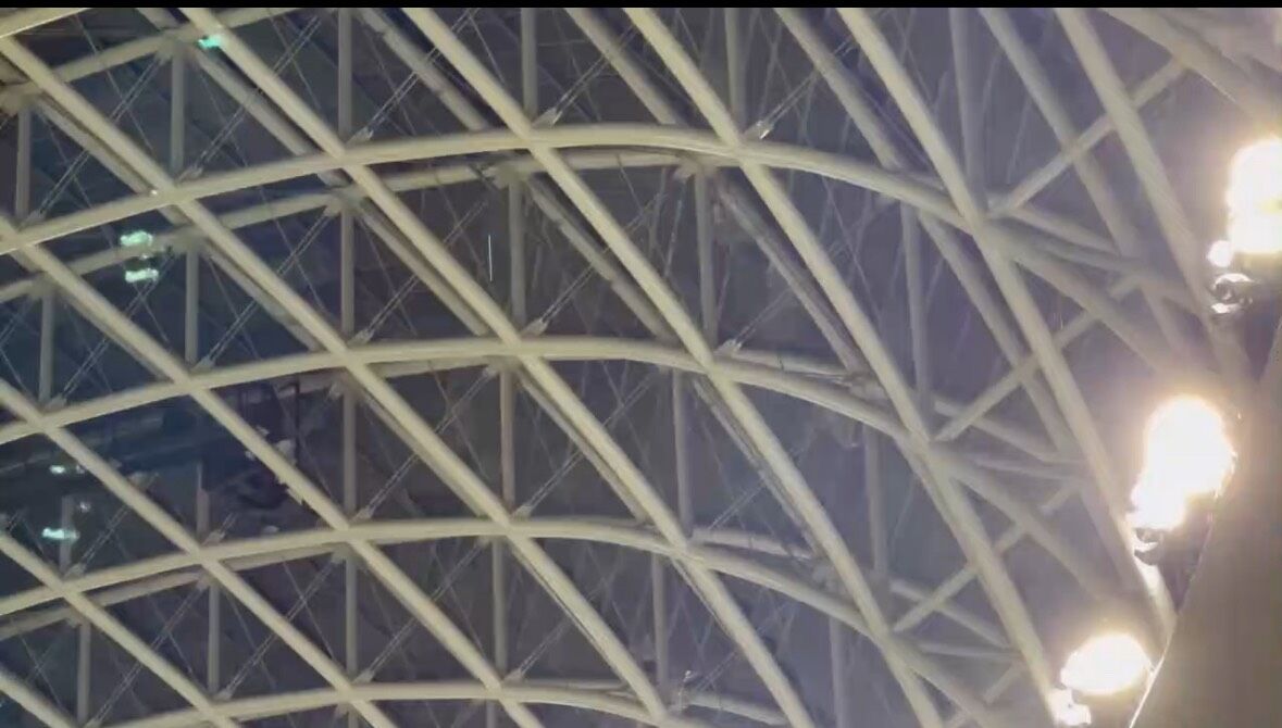 豪雨狂炸大巨蛋又漏水 藍議員批北市府罰遠雄百萬還給80分高分