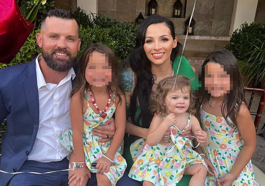 ▲▼爸爸沉迷看A片！2歲女受困42度車內熱死。（圖／翻攝自Facebook）