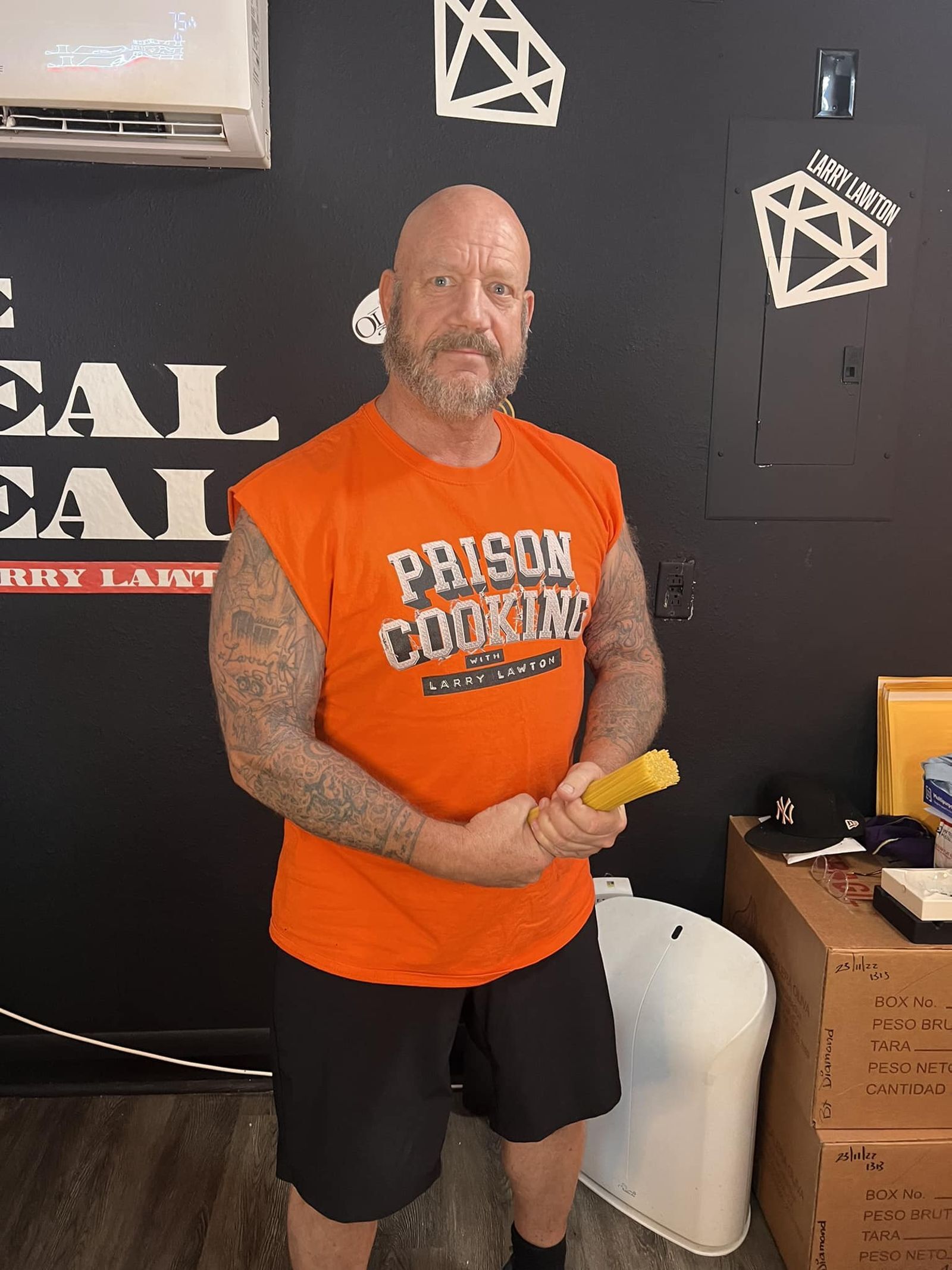 美國珠寶大盜批羅浮宮竊賊「白痴」！　爆料最狂偷渡法：珠寶塞肛門裡