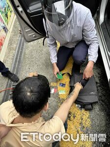 親戚要代領普發現金1萬？　他竟「寄出3本存摺」損失51萬元