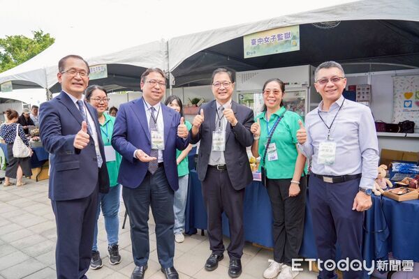 ▲2025年法務部矯正機關聯合展示(售)會於大台南會展中心開幕，吸引民眾參觀。（記者林東良翻攝，下同）