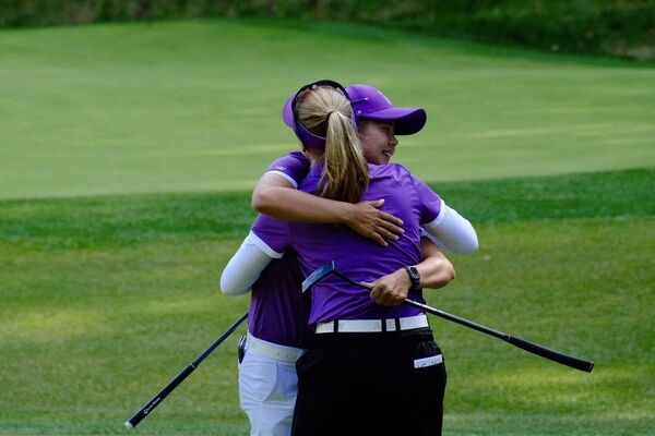 ▲LPGA皇冠盃徐薇淩攜手韓德森後來居上，為世界隊開紅盤。（圖／昊昭顧問有限公司提供）