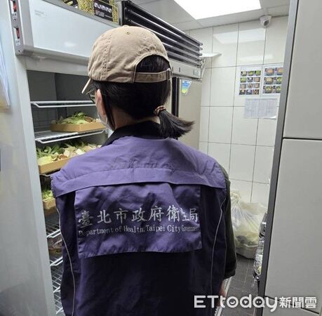 ▲▼6人吃牛喜壽喜燒疑食物中毒，遭勒令停業。（圖／台北市衛生局）