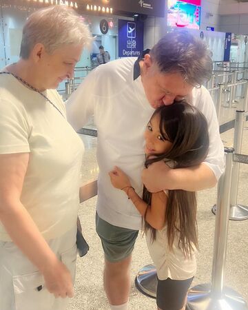 ▲▼瑞莎爸媽剛回烏克蘭遇驚魂。（圖／翻攝自IG）