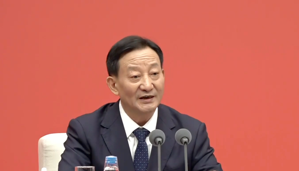 ▲▼ 中共中央今天上午10點舉行發佈會，向外界介紹和解讀全會精神。出席今天新聞發佈會，中央宣傳部副部長、國務院新聞辦公室主任莫高義主持會議，出席有中央政策研究室主任江金權；中央財辦分管日常工作的副主任、中央農辦主任韓文秀；國家發展改革委黨組書記、主任鄭柵潔；科技部黨組書記、部長陰和俊同志；商務部黨組書記、部長王文濤同志。            。（圖／翻攝 央視）