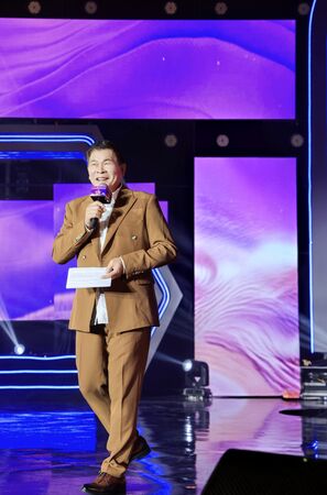 ▲陳思瑋以唱出自己人生的〈絕對拼到底〉勇奪2025世界閩南語金曲盛典總決賽冠軍。（圖／世界閩南語金曲盛典組委會）