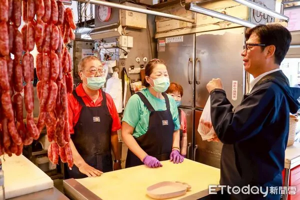 ▲▼高雄市衛生局攔截疑似非洲豬瘟問題肉品，並擴大豬肉履歷清查。（圖／記者許宥孺翻攝）