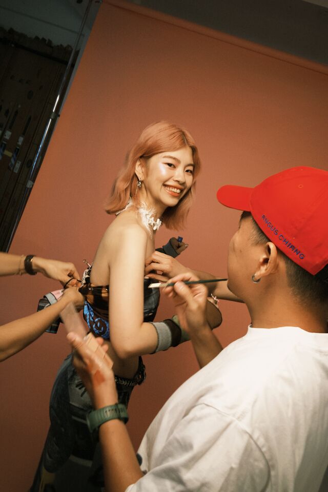 ▲▼王品裙《Pinky Promise》。（圖／滾石提供）