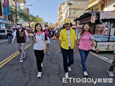 「別把我柯在心裡」競選看板挨酸！柯志恩諷賴瑞隆：還不是咖