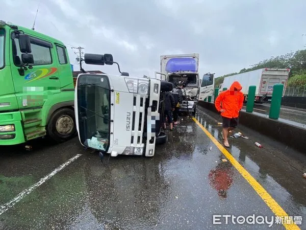 ▲▼ 台66線17.1ｋ處今日上午發生一起交通事故            。（圖／記者沈繼昌翻攝）