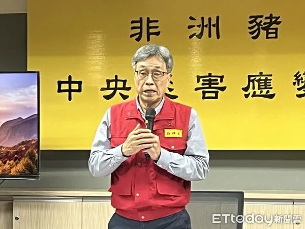 ▲▼農業部長陳駿季說明非洲豬瘟狀況，並表示台中與全台第一輪檢測戰實無異長。（圖／記者許敏溶攝）