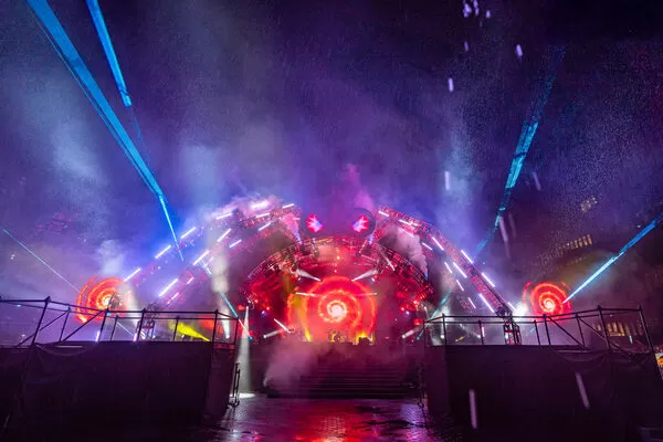 ▲「2025桃園萬聖城」今（25日）至11月2日在桃園藝文廣場和藝文綠園道登場。（圖／桃園市觀旅局提供）