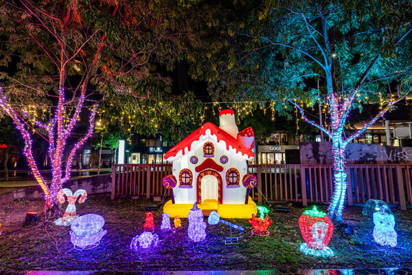 ▲「2025桃園萬聖城」今（25日）至11月2日在桃園藝文廣場和藝文綠園道登場。（圖／桃園市觀旅局提供）