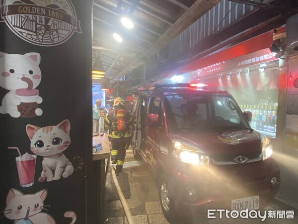 ▲九份老街發生火警。（圖／記者郭世賢翻攝）