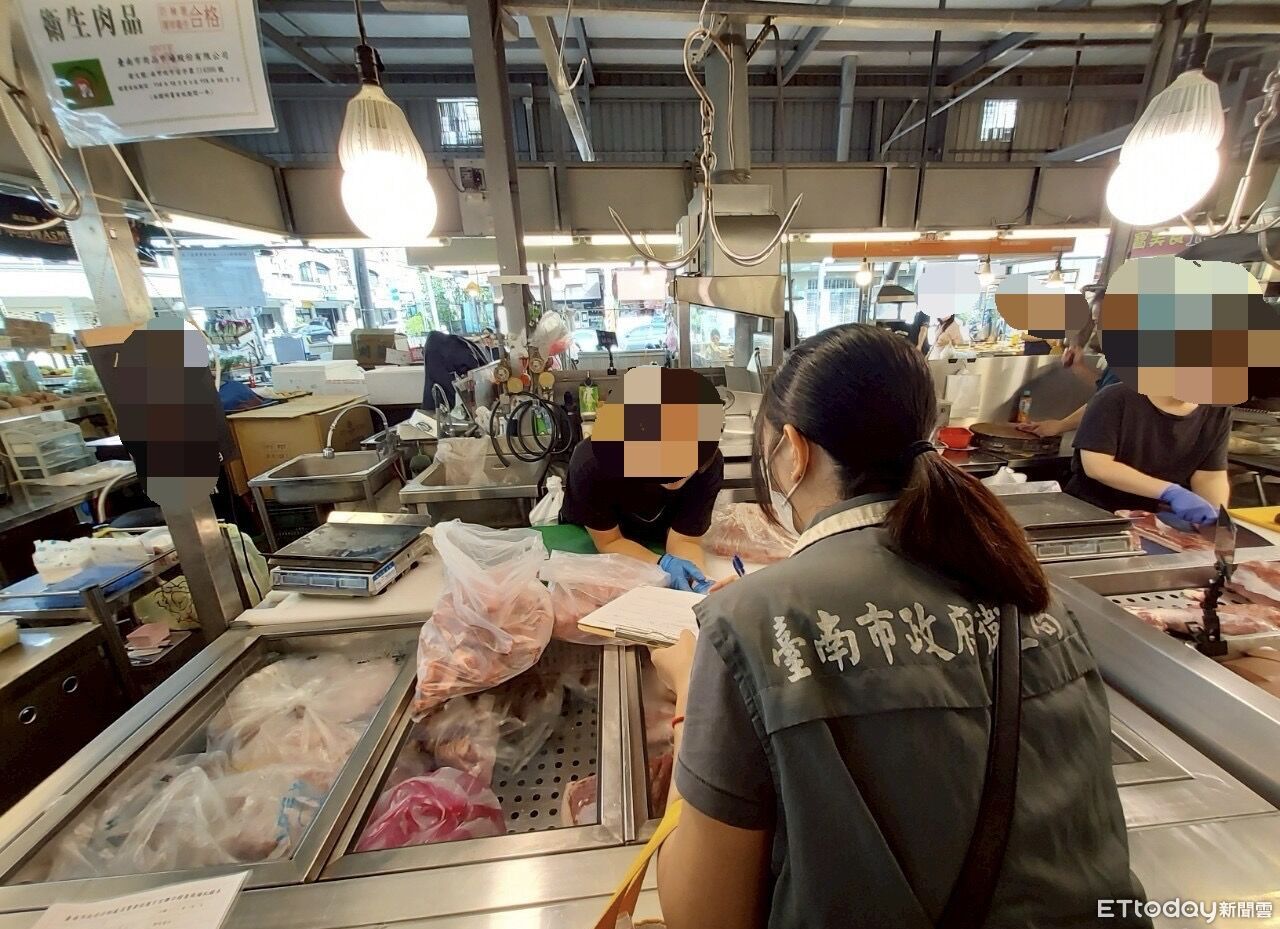 守住餐桌安全　台南連假稽查豬肉標示與來源民眾焢肉飯安心吃