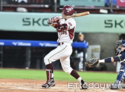 哪怕撞到牆也要接！林立縱身一躍上演美技　談樂天聽牌心境