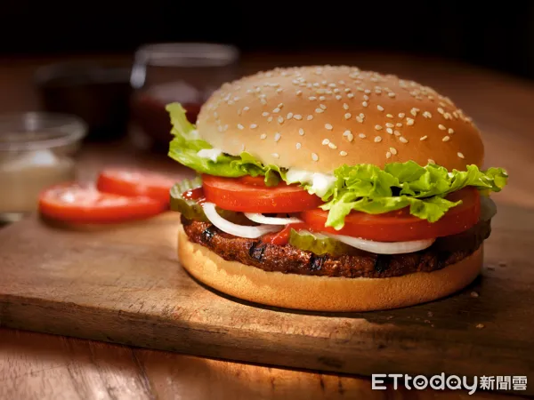 ▲▼漢堡王華堡。（圖／業者提供）