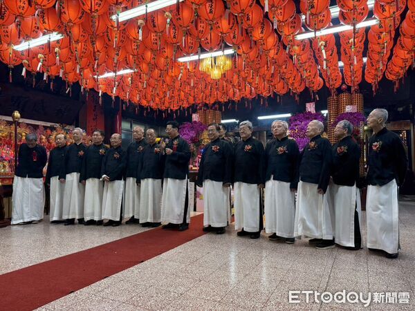 ▲▼財團法人台北市台灣省城隍廟捐贈1,800台洗衣機，以實際行動關懷光復鄉受災民衆。（圖／花蓮縣政府提供，下同）