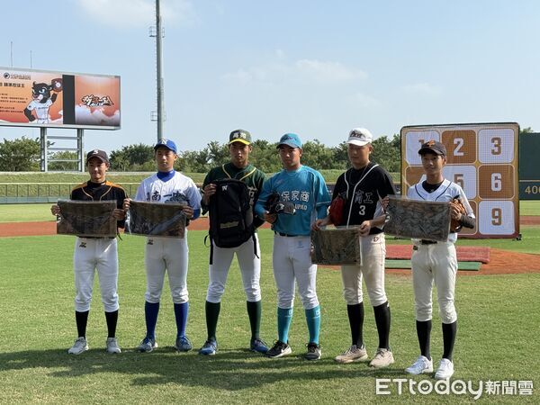 ▲中信盃黑豹旗「精準控球王」許書誠（左三）擊敗張乙安（左四）奪冠。（圖／記者楊舒帆攝）