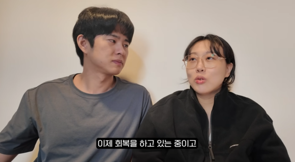 外送稿用　▲▼韓百萬YTR生雙胞胎後「大量出血」　昏厥10次。（圖／翻攝自YouTube／엔조이커플enjoycouple）