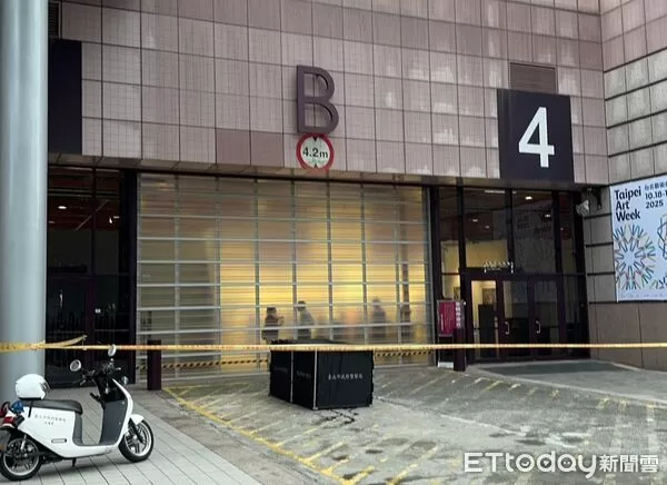 ▲▼台北市101站出口5旁（世貿展覽館），1名男孩（約14歲)墜樓死亡。（圖／記者黃彥傑翻攝）