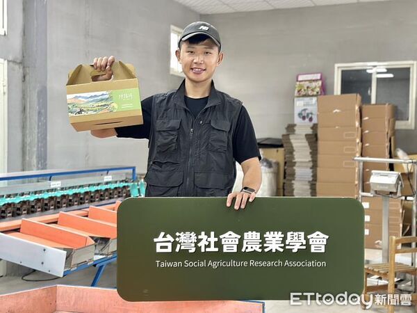 ▲聽障青年陳俞安創造勵志的百香果傳奇。（圖／國立暨南國際大學提供，下同）