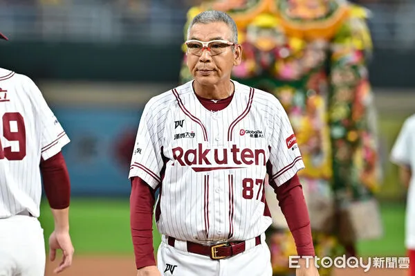 ▲▼2025中職台灣大賽G4，樂天桃猿總教練古久保健二。（圖／記者李毓康攝）